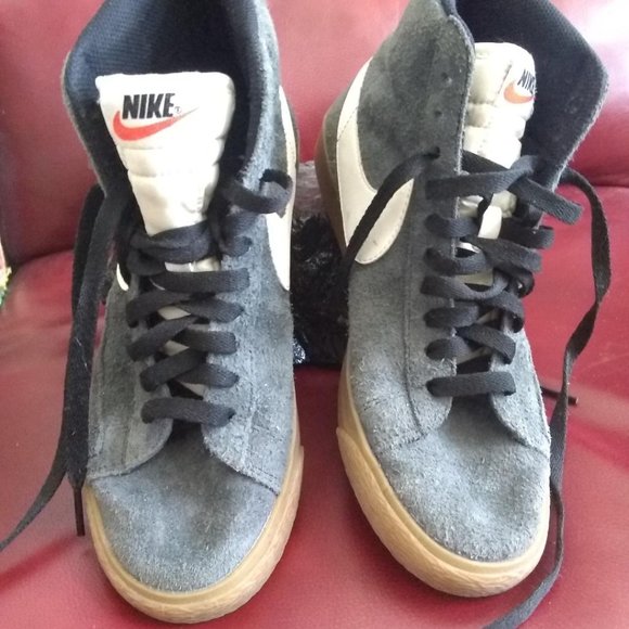 Nike Grey/White Suede High Top Sneakers Sz8 - Picture 5 of 5